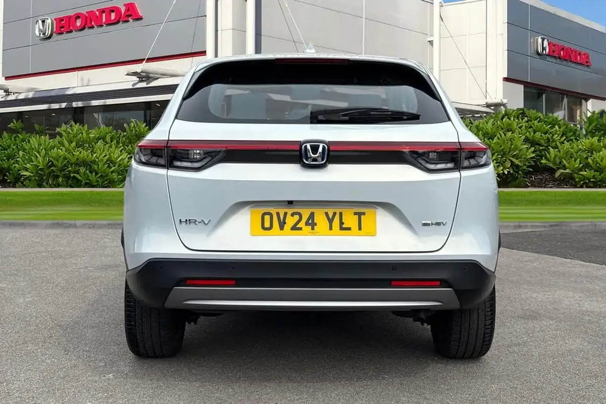 2024-honda-hr-v-15-i-mmd-elegance-big-6