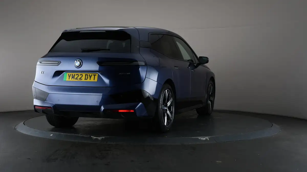 2022-bmw-ix-e-xdrive-40-m-sport-edition-big-78