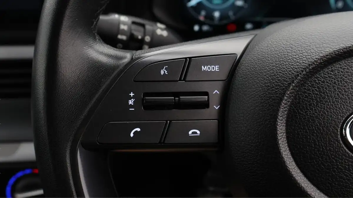 2022-hyundai-bayon-10-t-gdi-se-connect-big-22