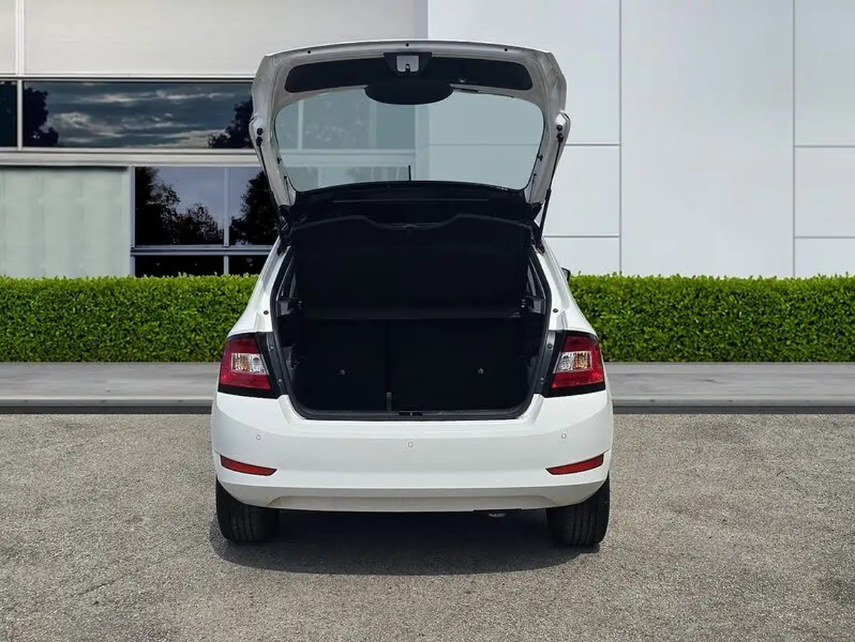 2018-skoda-fabia-10-tsi-colour-edition-big-9