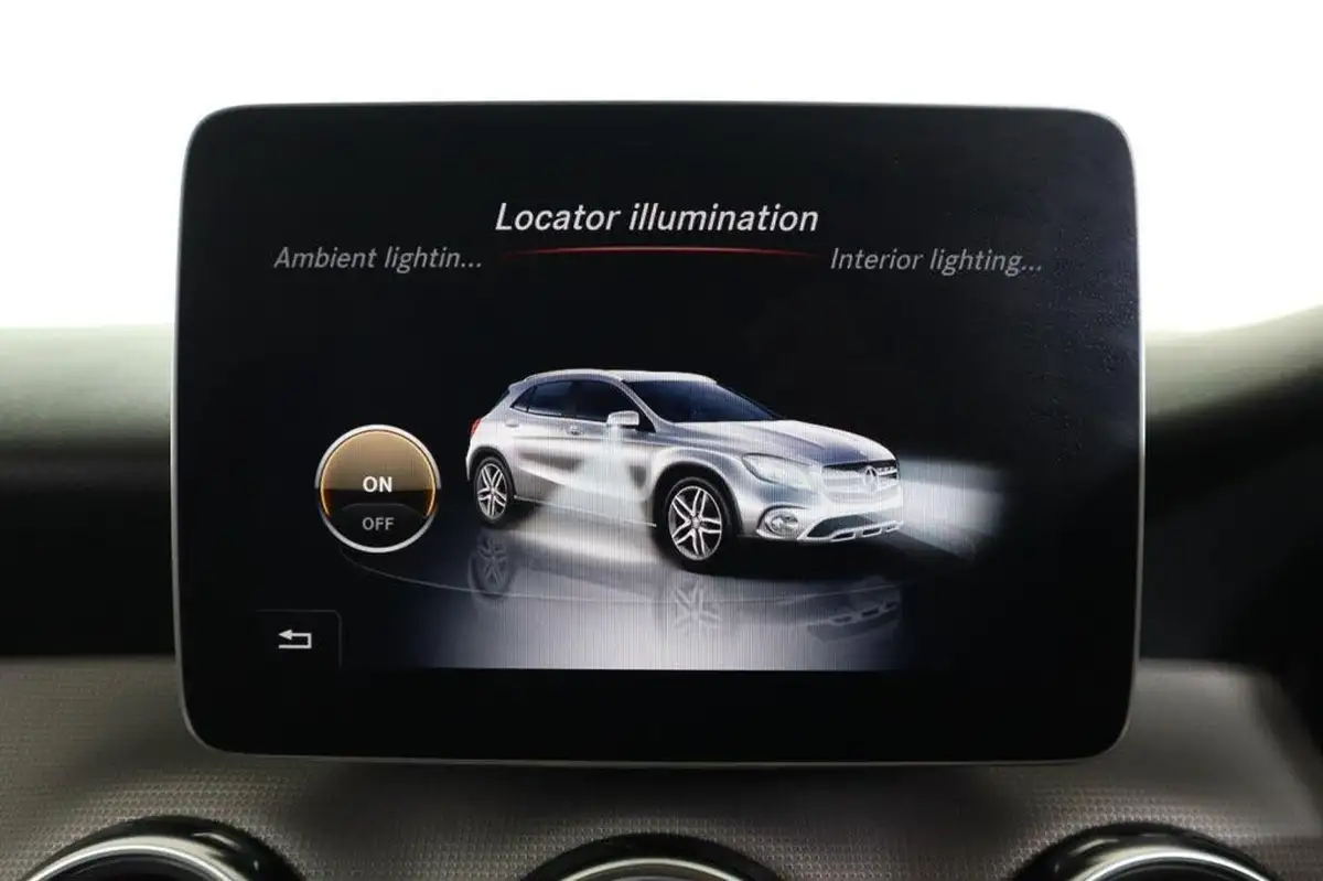 2019-mercedes-benz-gla-class-16-gla-180-urban-edition-ss-7g-dct-big-34