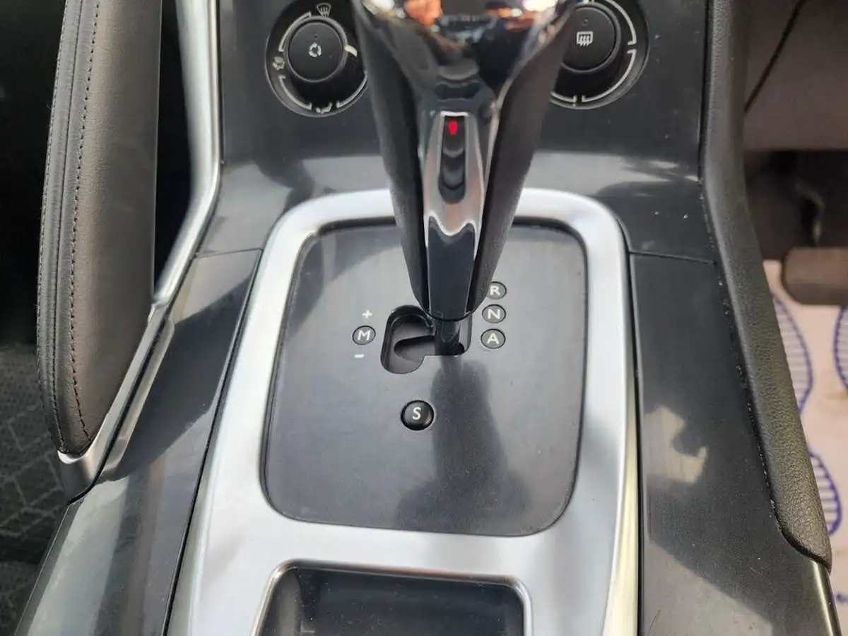 2015-peugeot-3008-crossover-16hdi-active-ss-etg-big-22