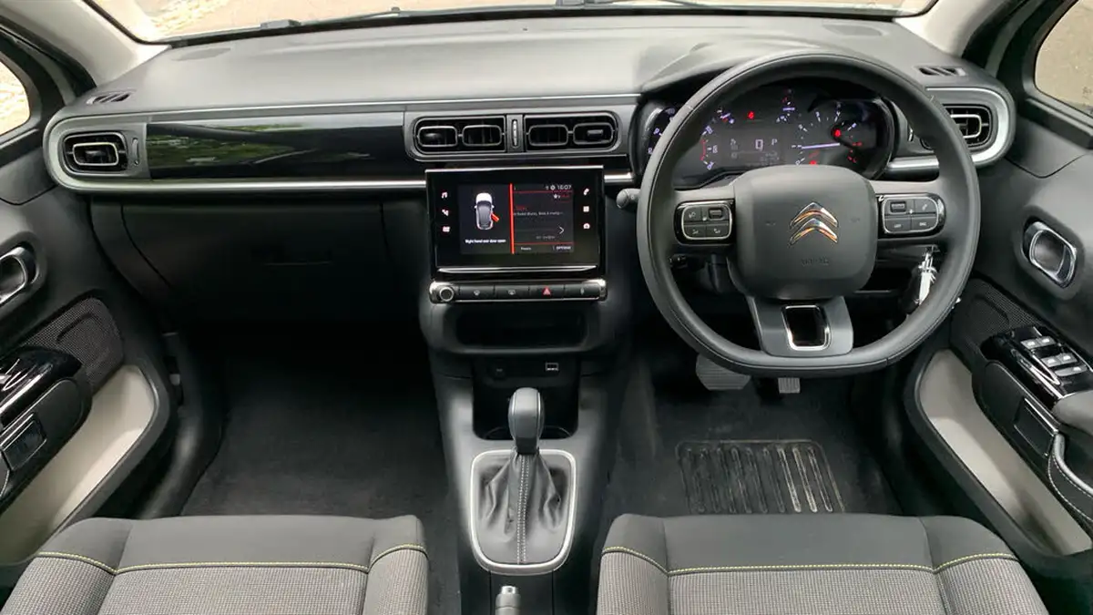 2024-citroen-c3-12-puretech-plus-110ps-eat6-big-3