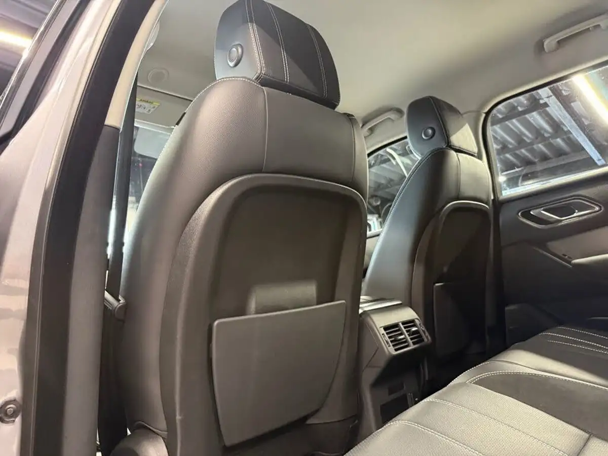 2022-land-rover-range-rover-velar-20-d200-r-dynamic-se-big-27