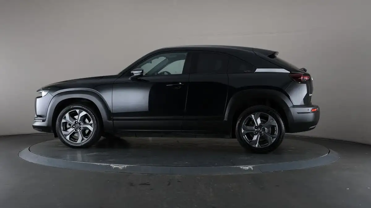 2021-mazda-mx-30-e-sport-lux-big-18