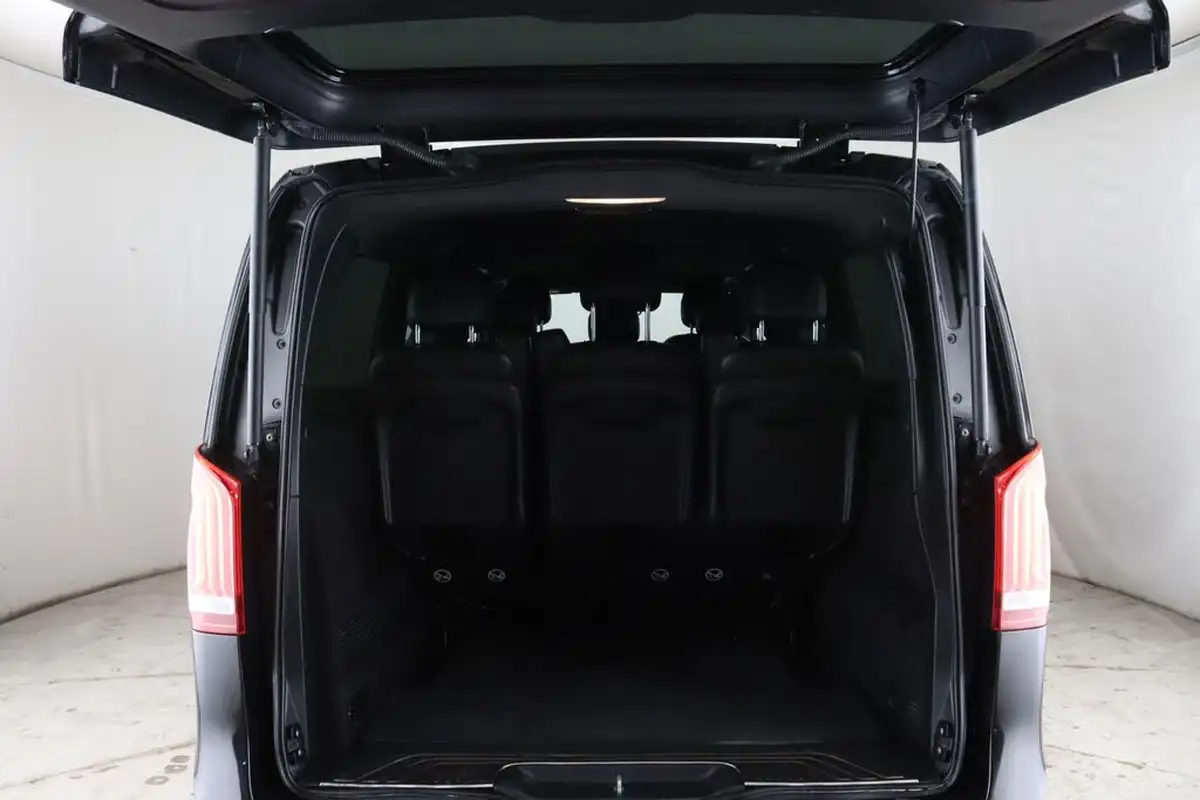 2019-mercedes-benz-v-class-20d-v300d-sport-extra-long-big-13