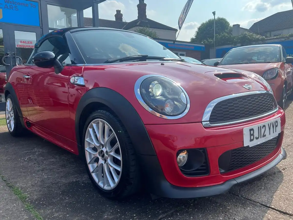 2012-mini-cooper-16-cooper-s-avenue-coupe-3d-big-40