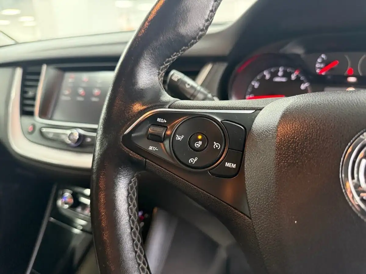 2020-vauxhall-grandland-x-12-se-premium-big-27