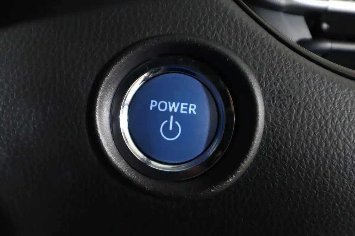 2022-toyota-c-hr-18-vvt-i-design-big-24