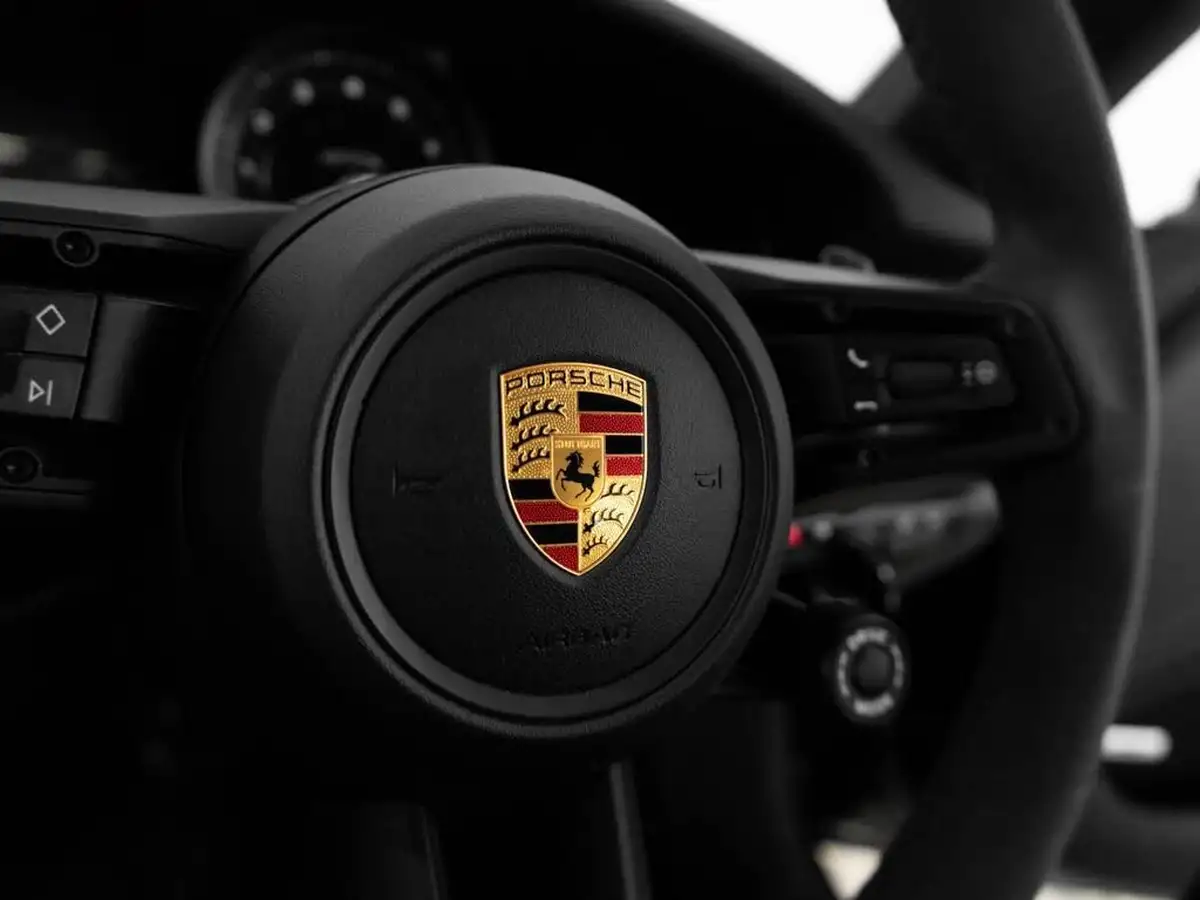 2022-porsche-911-30-carrera-gts-coupe-big-19
