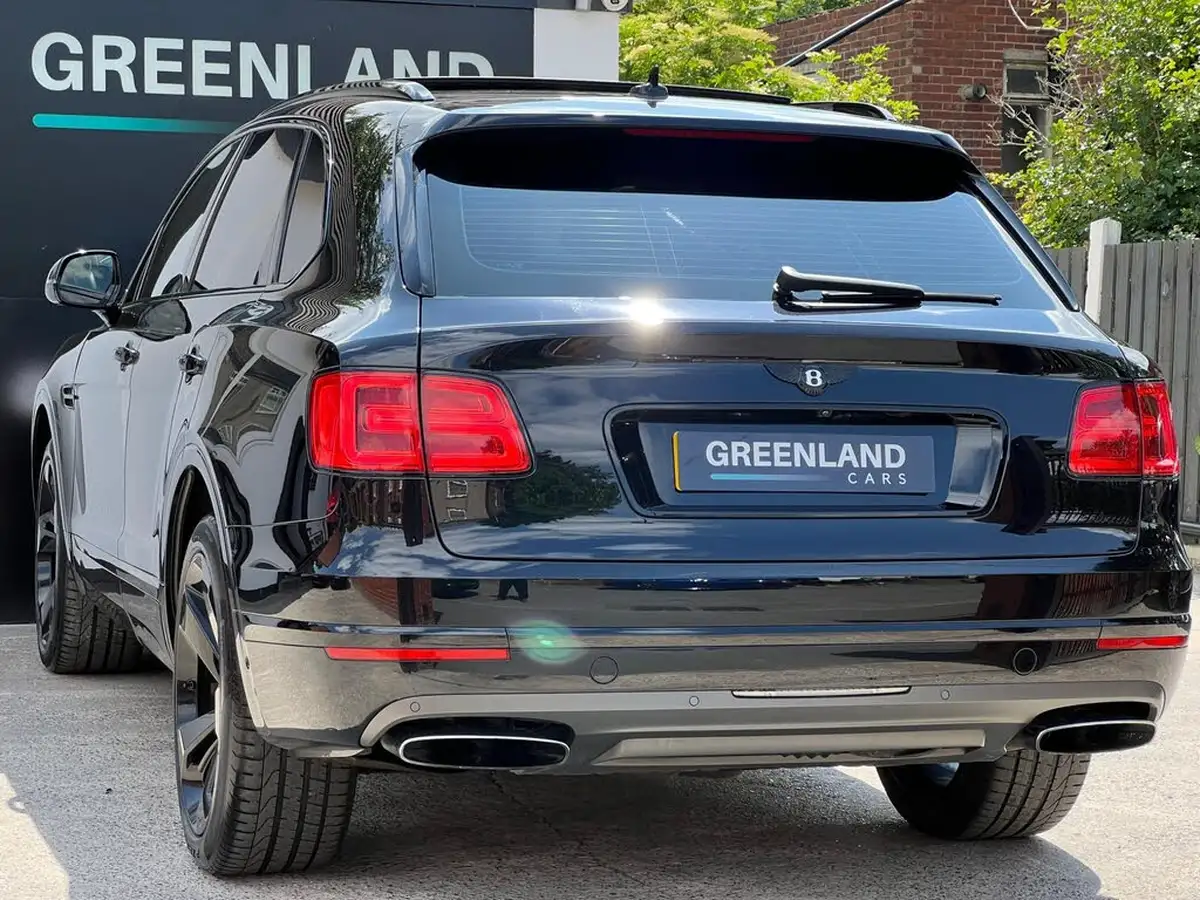 2017-bentley-bentayga-60-w12-big-42