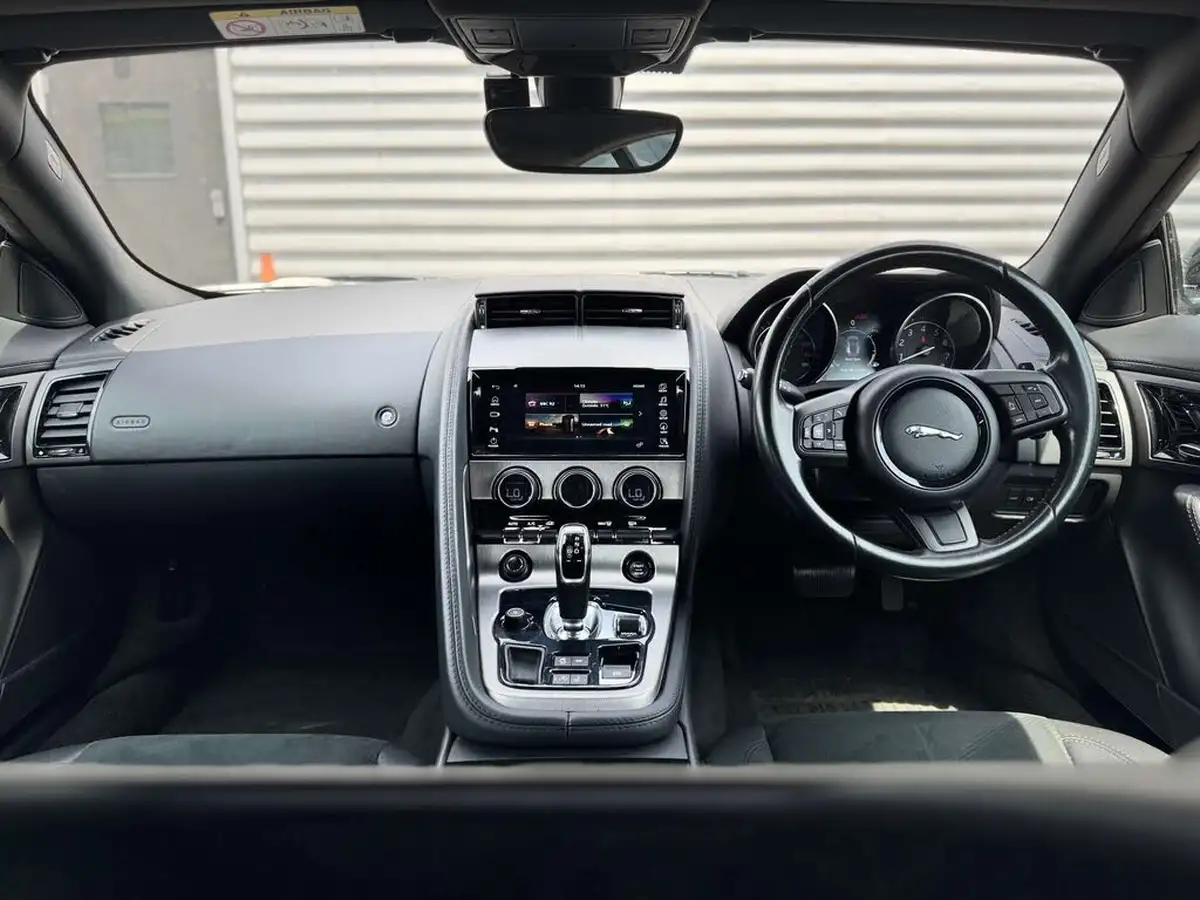 2016-jaguar-f-type-30-v6-sc-coupe-auto-big-4