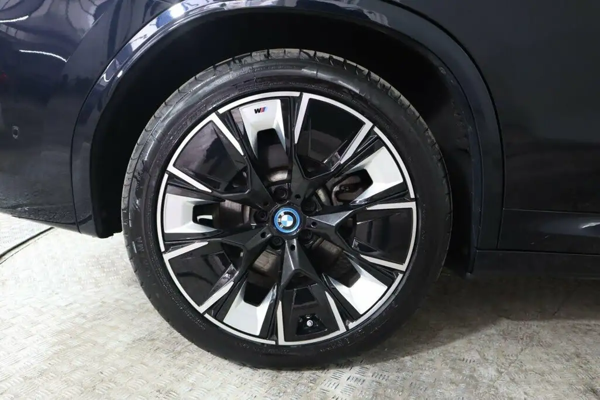 2022-bmw-ix3-e-m-sport-pro-big-35