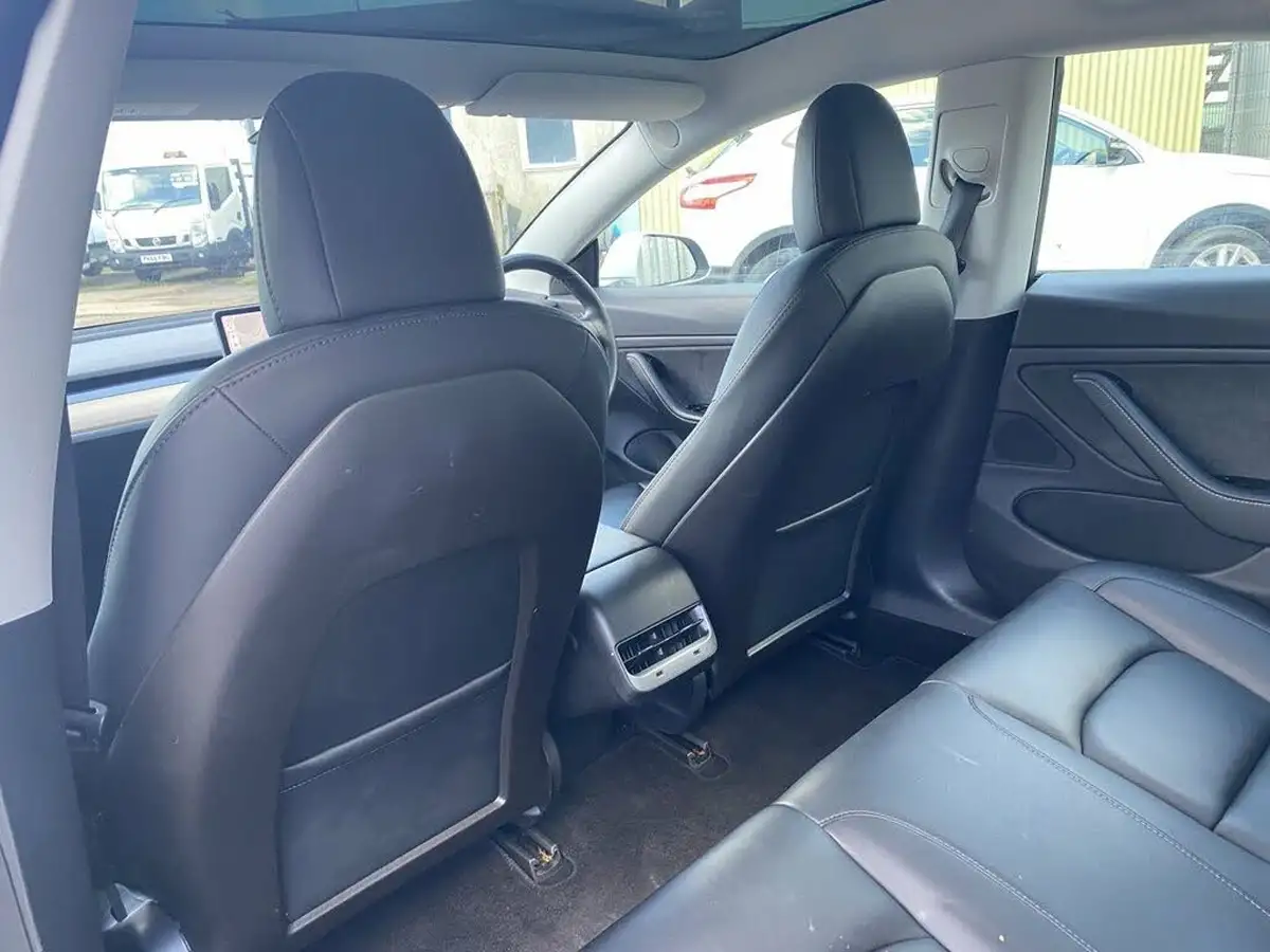 2020-tesla-model-3-e-standard-plus-big-28