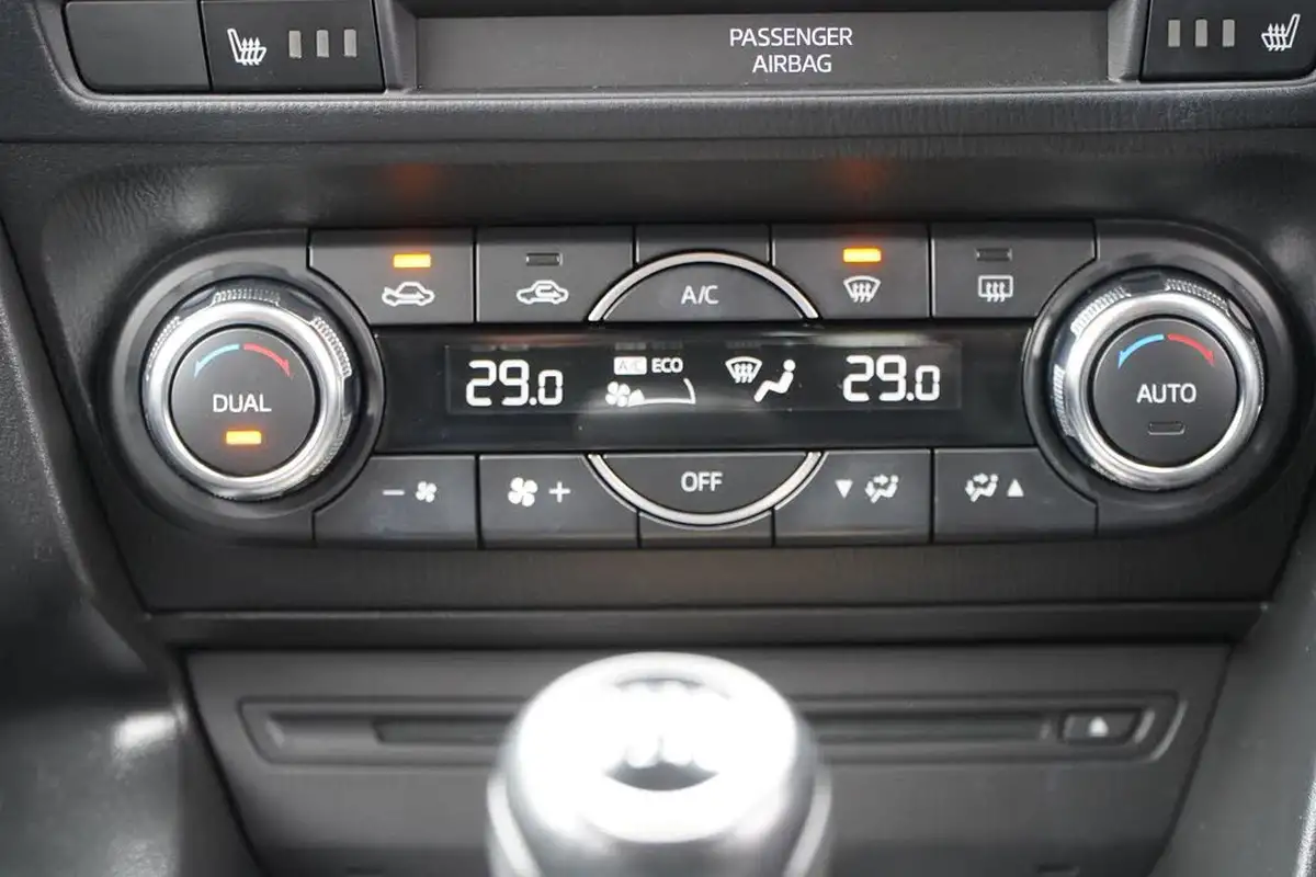 2017-mazda-mazda3-20-se-l-nav-hatchback-5d-big-29