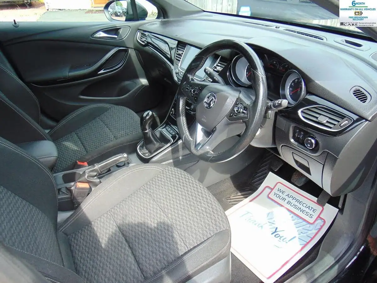 2017-vauxhall-astra-16cdti-sri-nav-136ps-ss-hatchback-big-13