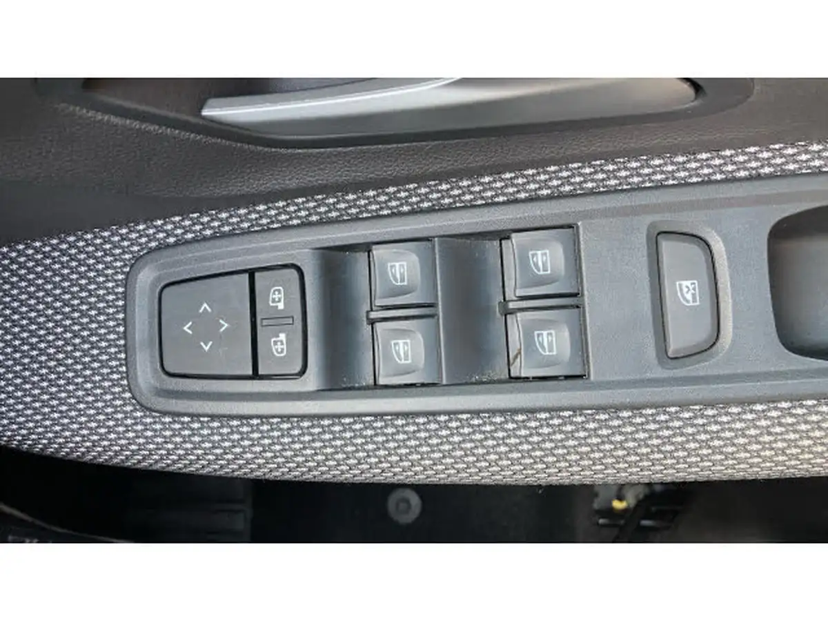 2024-dacia-sandero-stepway-10-tce-expression-90bhp-big-26