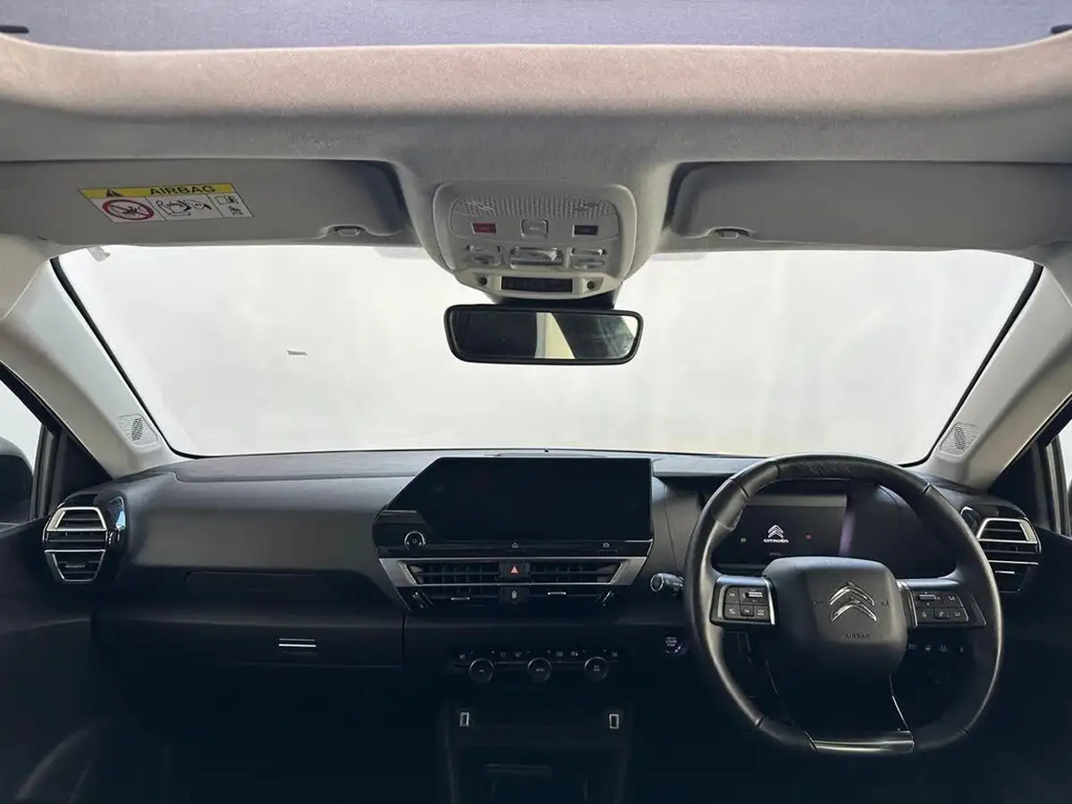 2022-citroen-c4-e-shine-plus-big-11