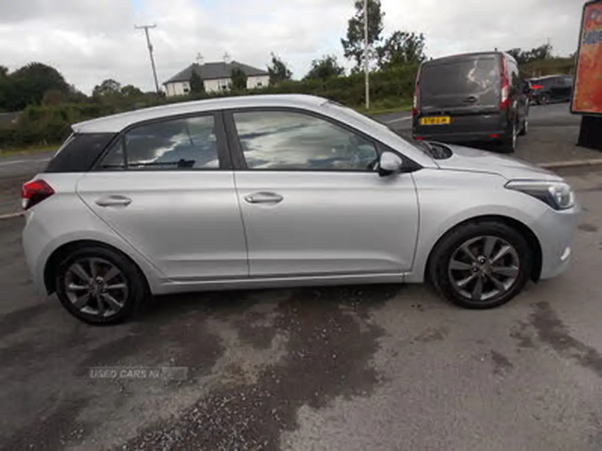 2015-hyundai-i20-14-se-big-7