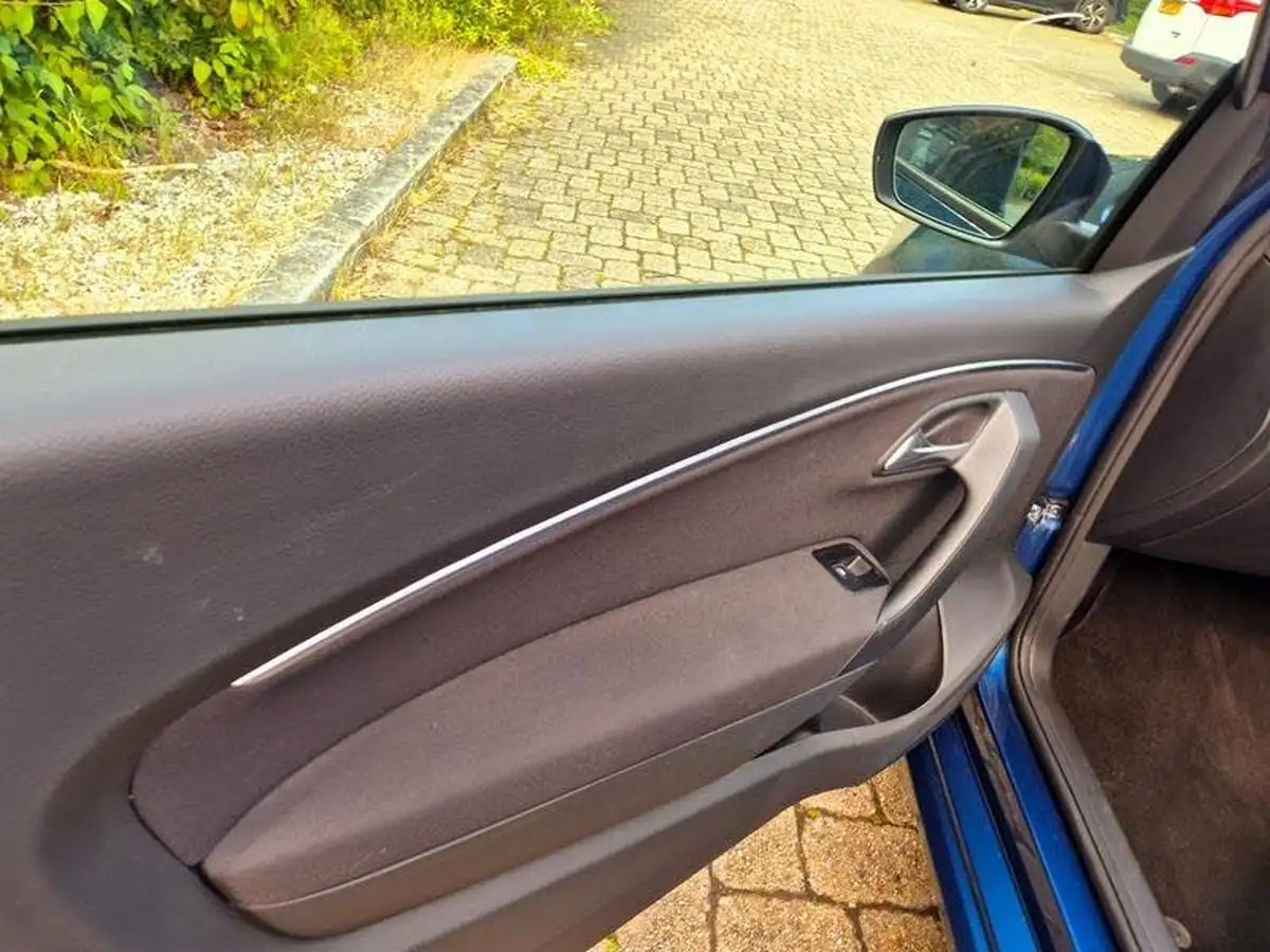 2016-volkswagen-polo-12-tsi-match-3d-big-27