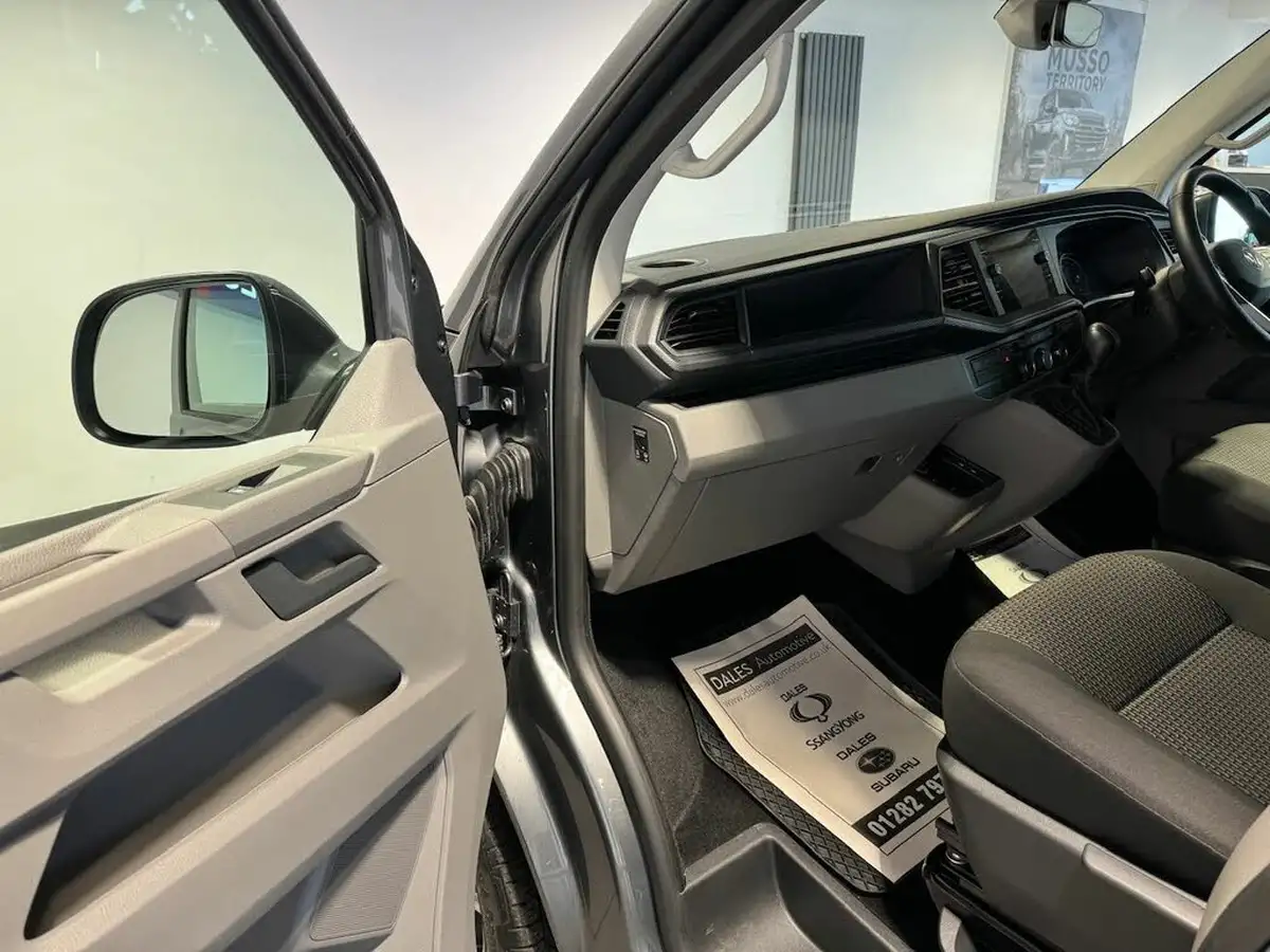 2021-volkswagen-transporter-20bitdi-t32-highline-bmt-swb-204pseu6d-panel-van-big-22