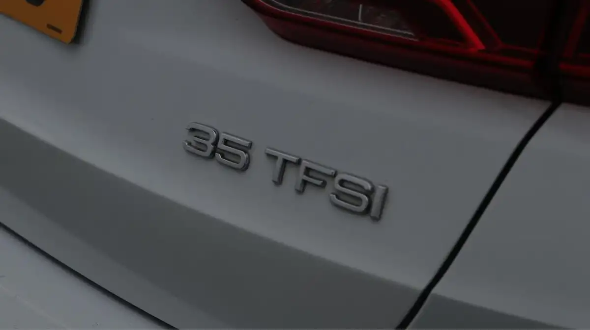 2021-audi-q3-15-35-tfsi-black-edition-codcomfort-sound-pack-station-wagon-big-36