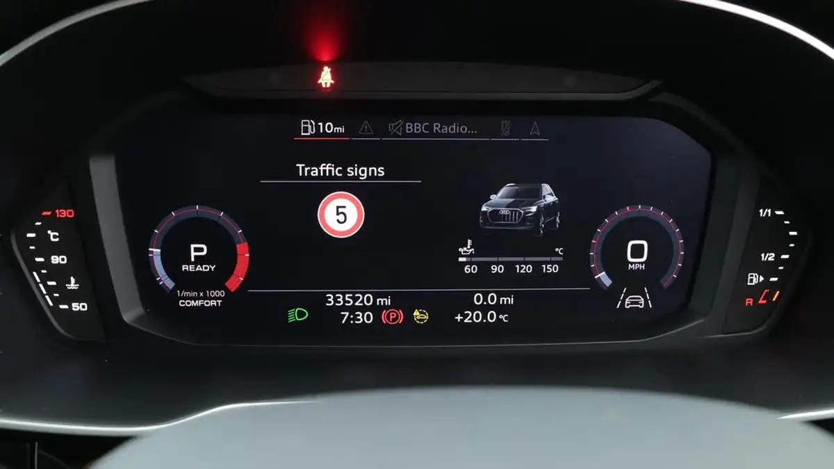 2021-audi-q3-15-35-tfsi-black-edition-codcomfort-sound-pack-station-wagon-big-12