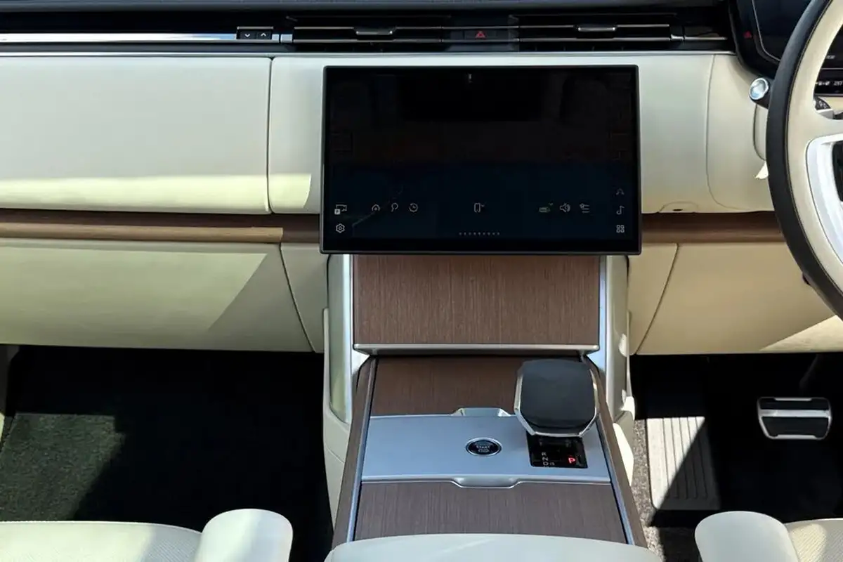 2024-land-rover-range-rover-30-p460e-autobiography-lwb-big-14