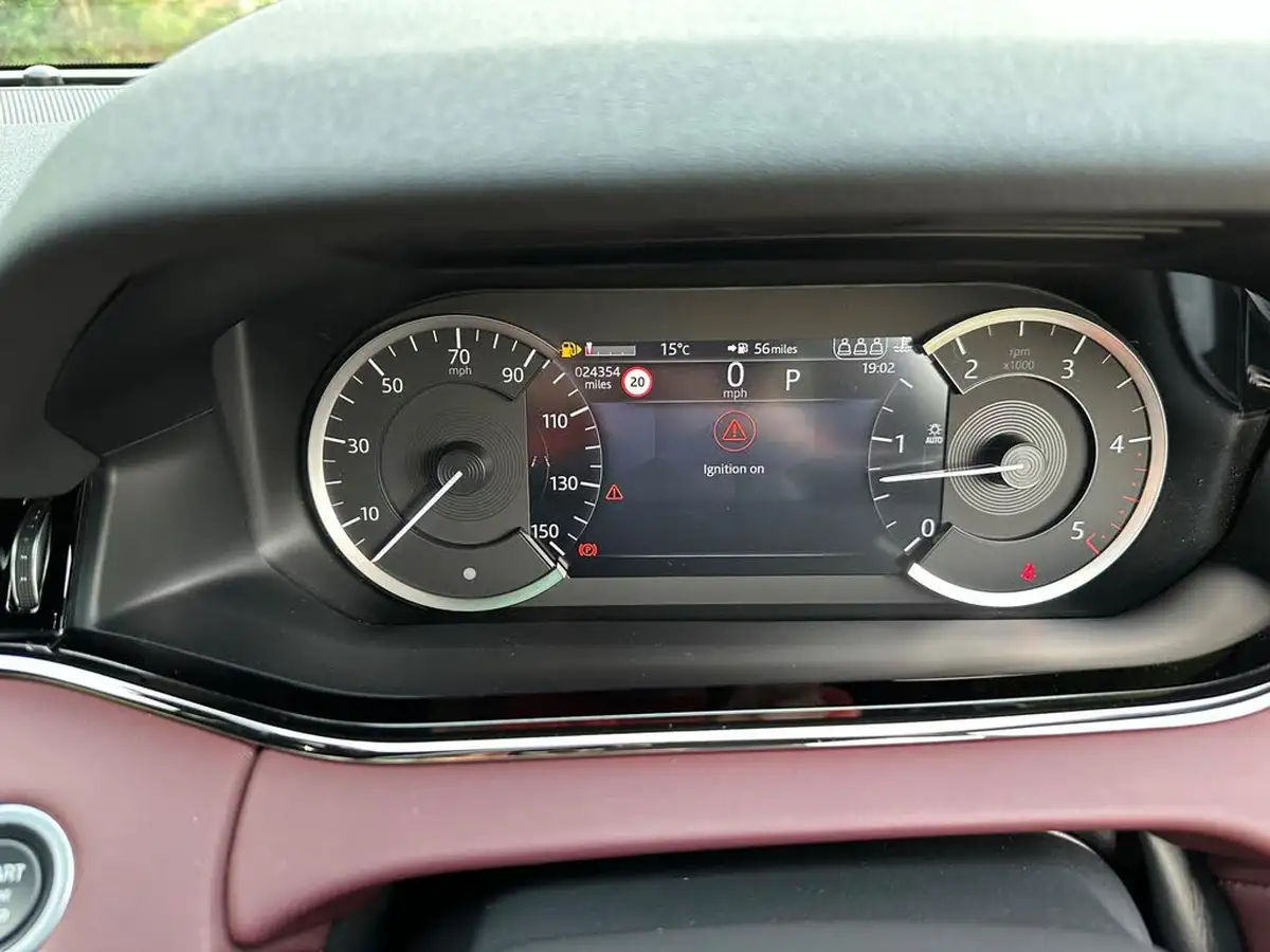 2022-land-rover-range-rover-evoque-20-d200-r-dynamic-hse-big-29