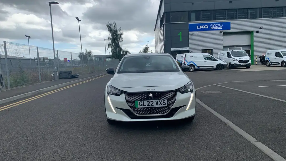 2022-peugeot-208-e-allure-premium-big-7