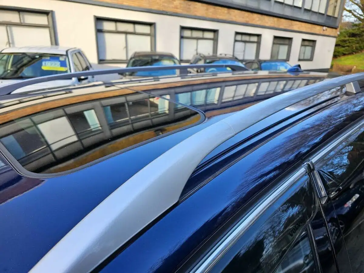 2012-volvo-v70-16-t4-se-lux-big-33