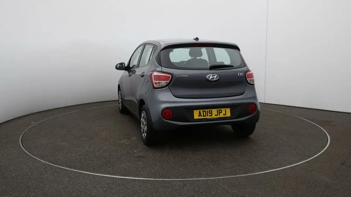 2019-hyundai-i10-10-se-67ps-big-49