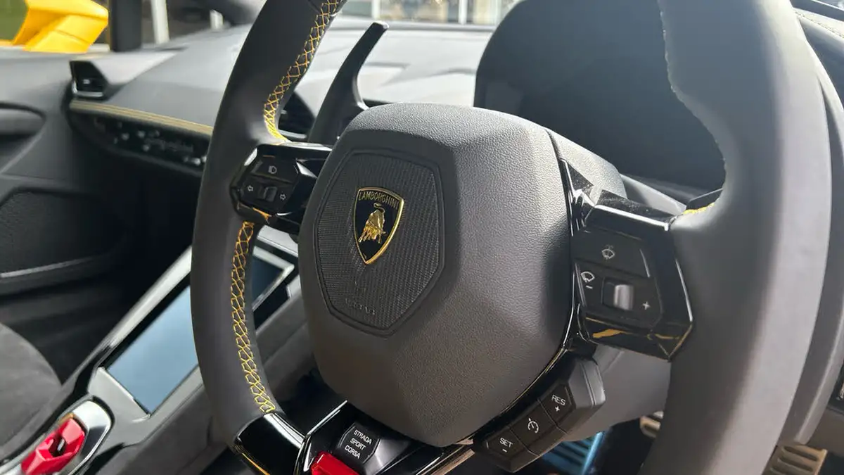 2024-lamborghini-huracan-big-12