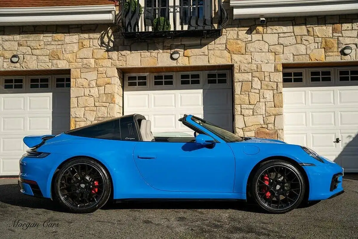 2021-porsche-911-30-targa-4s-big-6