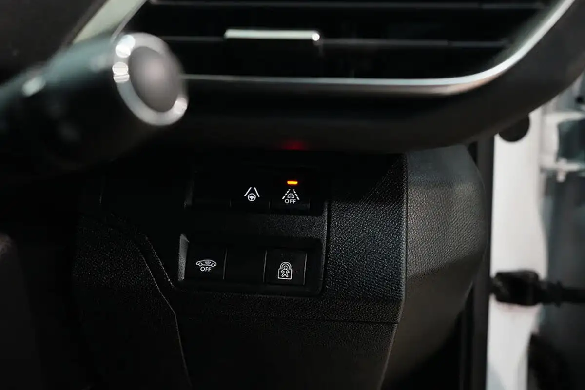 2021-peugeot-5008-suv-12-puretech-gt-eat8-big-37