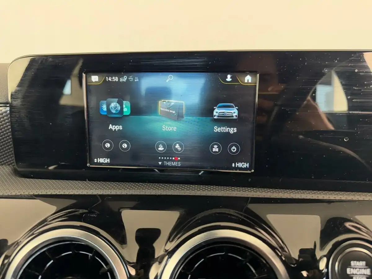 2020-mercedes-benz-a-class-15d-a180d-sport-saloon-4d-7g-dct-big-47