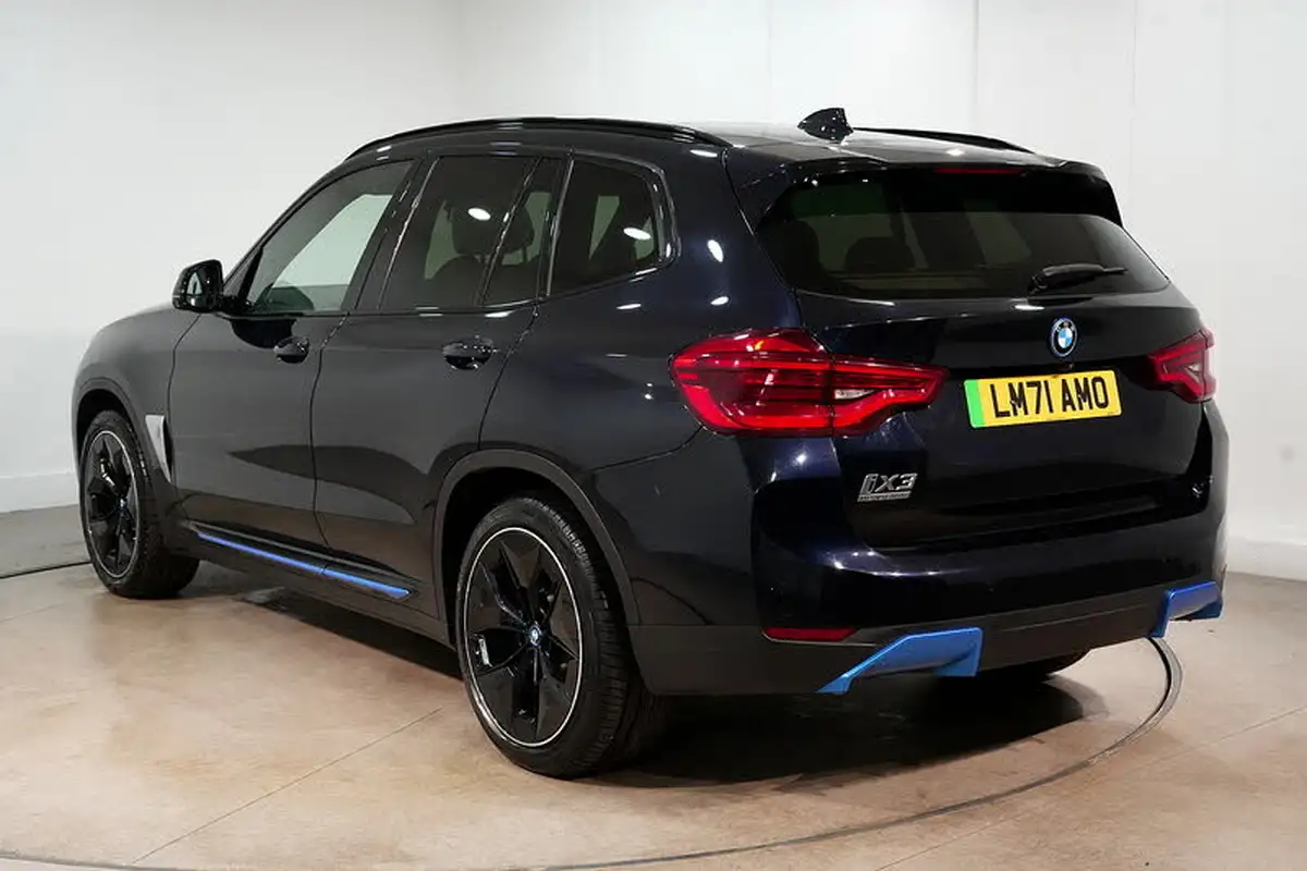 2022-bmw-ix3-e-premier-edition-pro-big-9