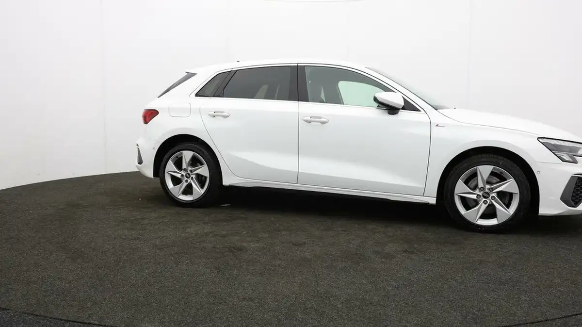 2021-audi-a3-14-40-tfsi-e-s-line-big-33