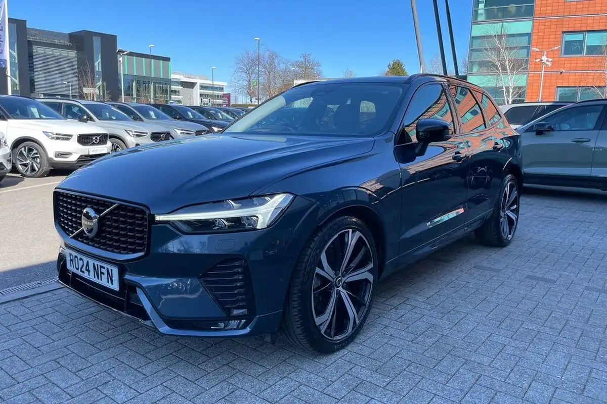 2024-volvo-xc60-20-b5-ultimate-big-10