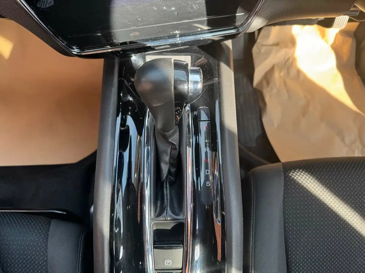 2019-honda-hr-v-15-i-vtec-se-cvt-big-23