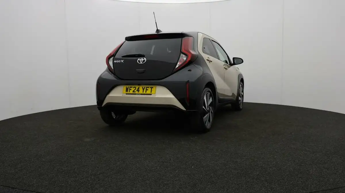 2024-toyota-aygo-x-10-vvt-i-edge-big-76