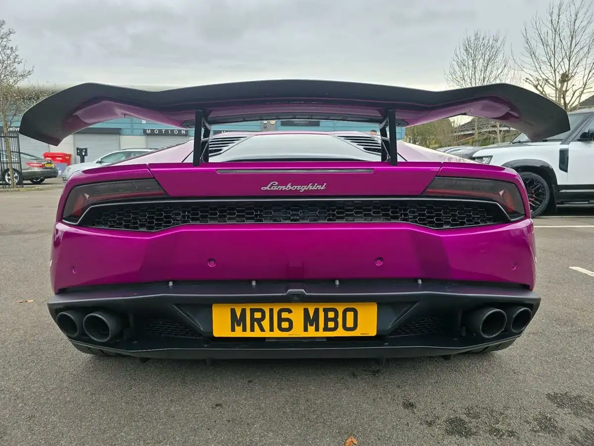 2017-lamborghini-huracan-big-71