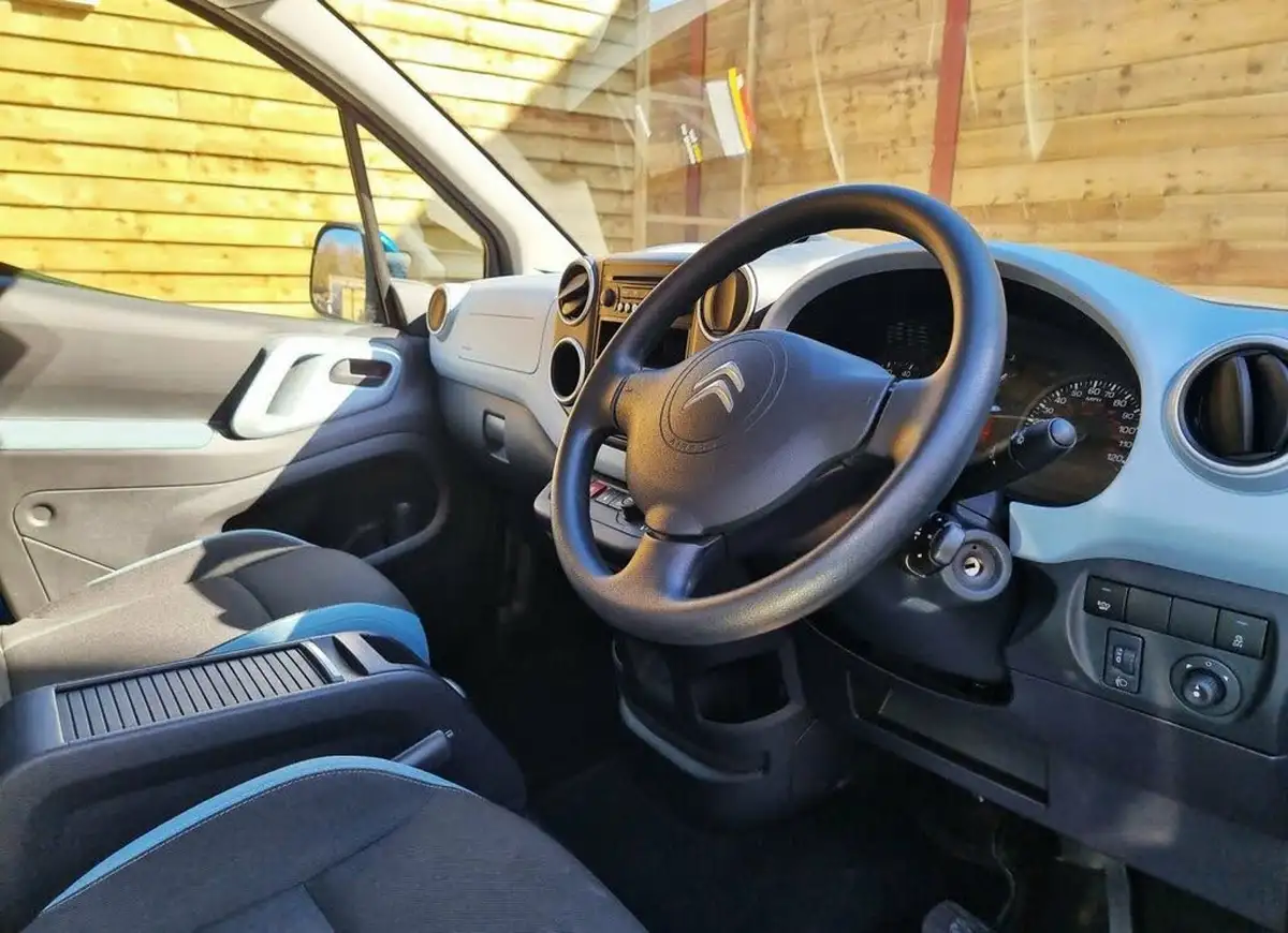 2014-citroen-berlingo-16td-vtr-90ps-airdream-egs6-big-16