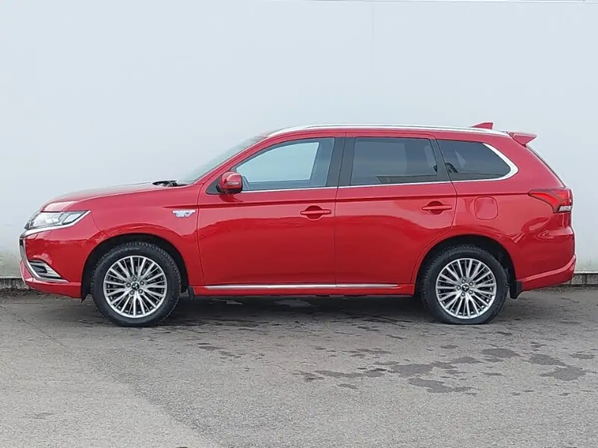 2019-mitsubishi-outlander-24-4h-phev-big-3