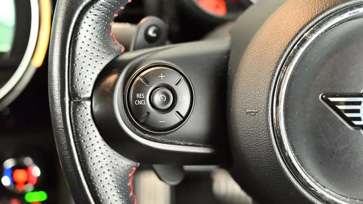 2019-mini-cooper-20-cooper-s-sport-189bhp-hatchback-5d-auto-big-22