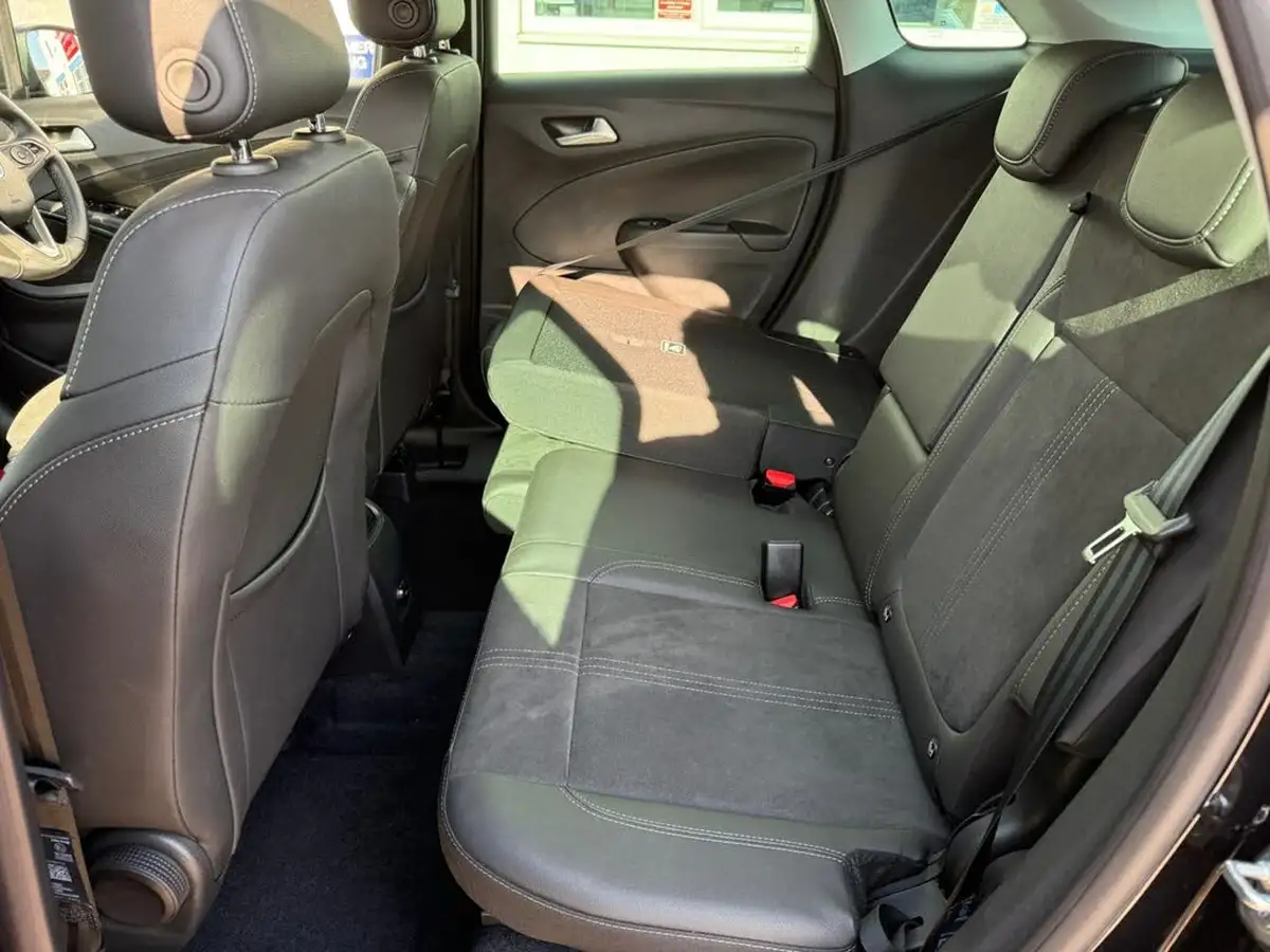 2024-vauxhall-crossland-12-ultimate-130ps-auto-big-57