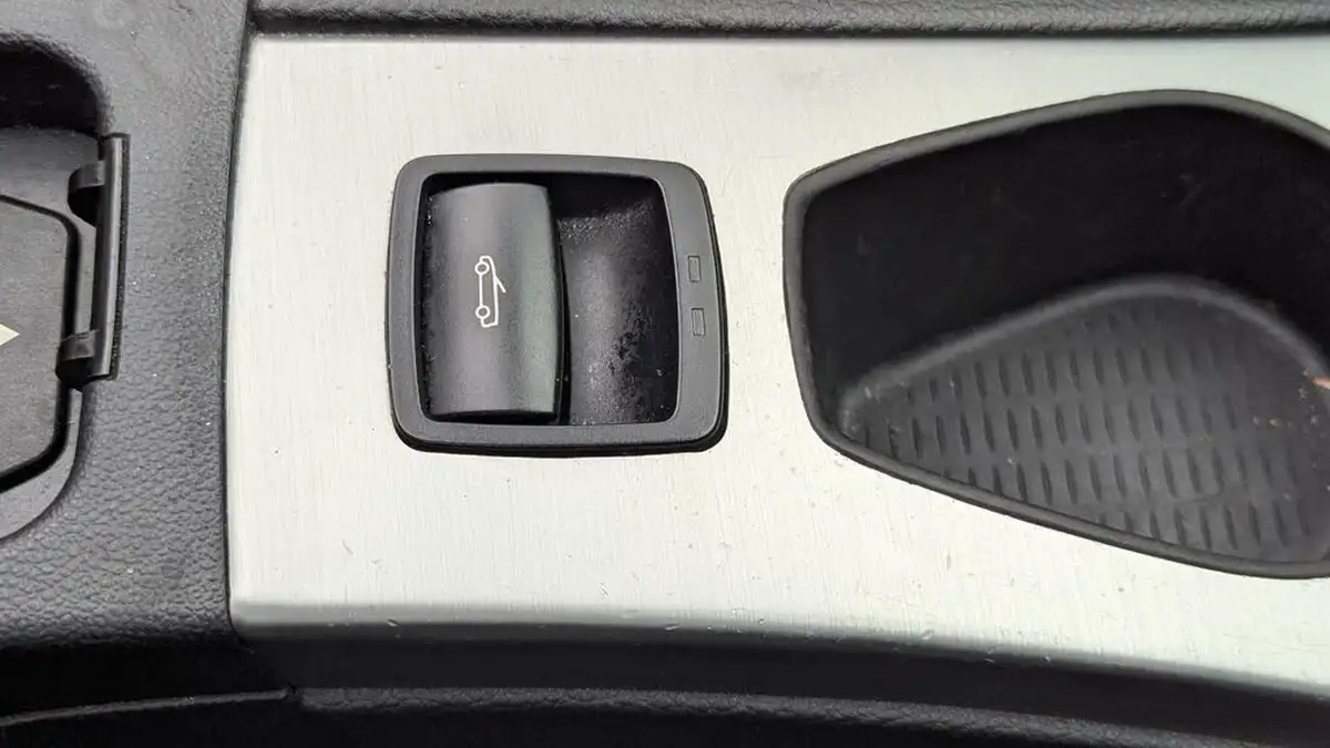 2009-bmw-3-series-20-320i-m-sport-highline-convertible-auto-big-20