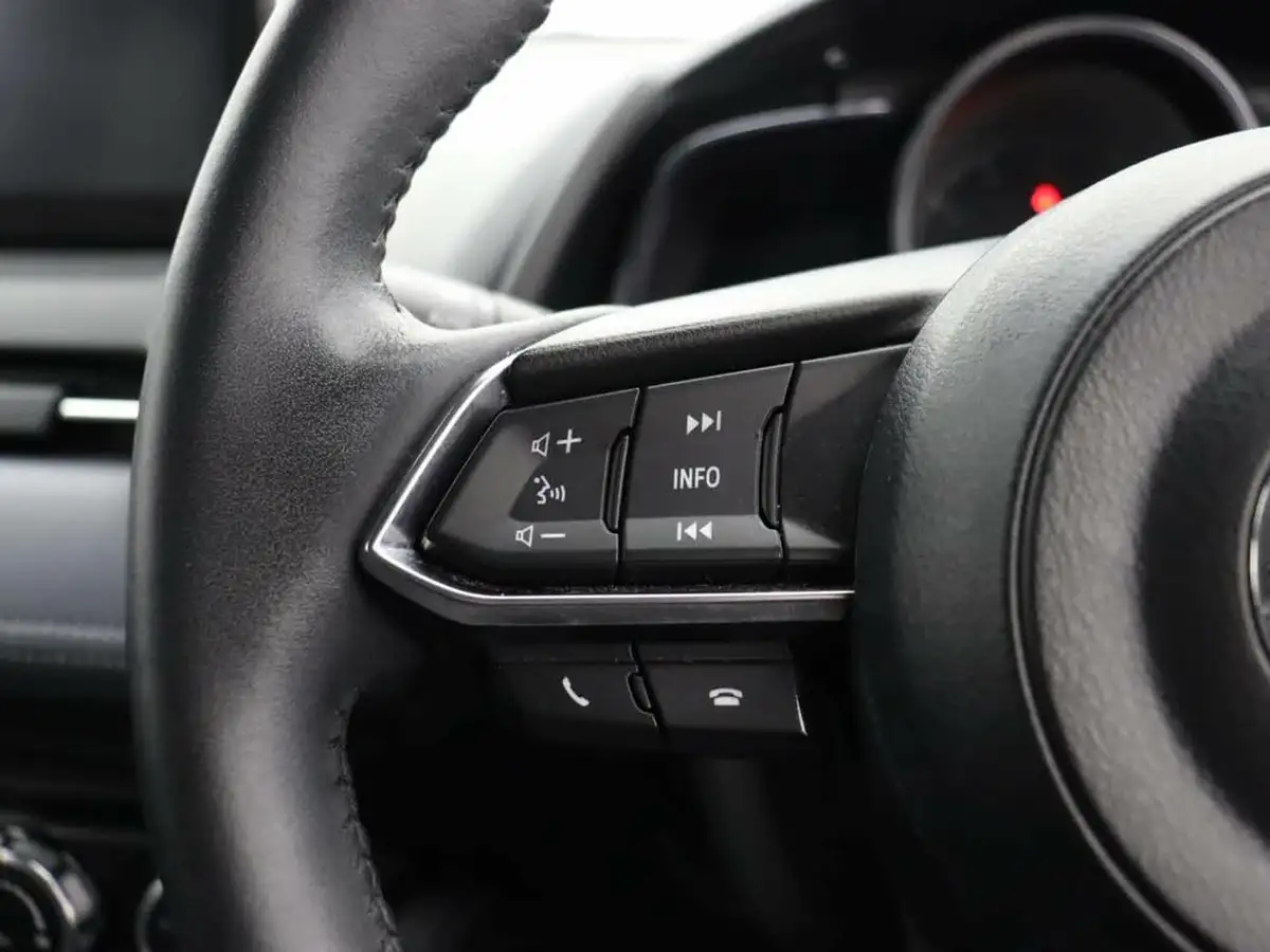 2021-mazda-mazda2-15-skyactiv-g-gt-sport-nav-light-stone-big-24