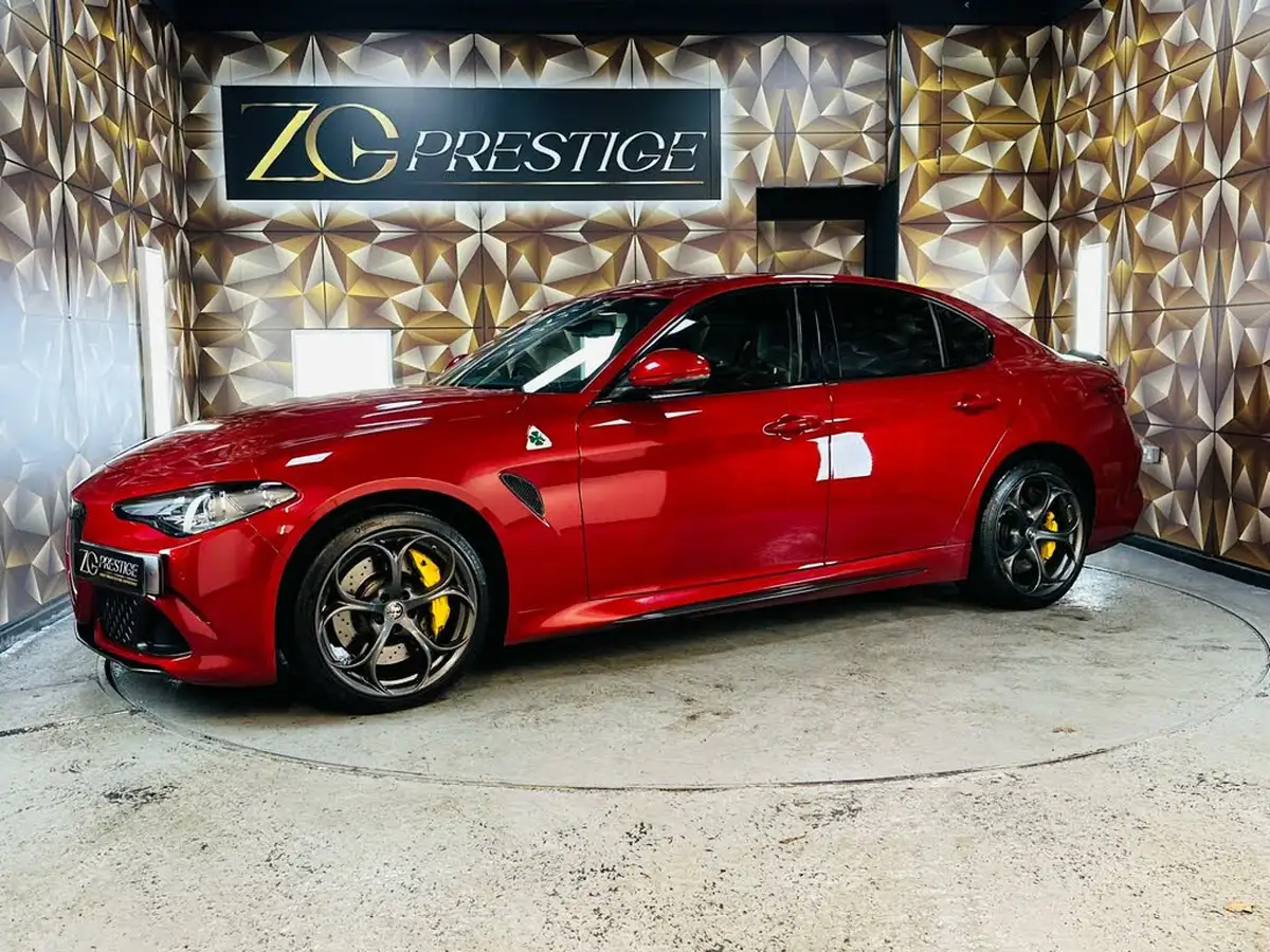 2018-alfa-romeo-giulia-29-biturbo-quadrifoglio-big-12
