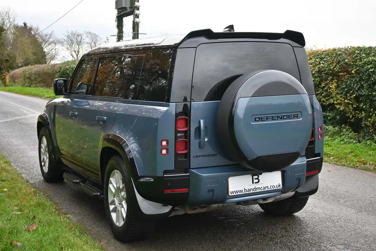 2021-land-rover-110-defender-30-d200-s-big-4